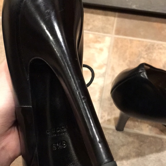 Gucci Black Leather with Gold Hardware Heels - Picture 5 of 8